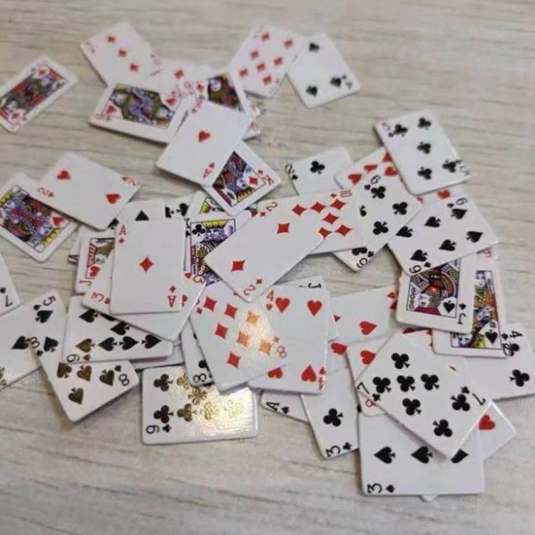 迷你小扑克牌超小袖珍扑克好Q有趣可爱的旅行小扑克儿童纸牌