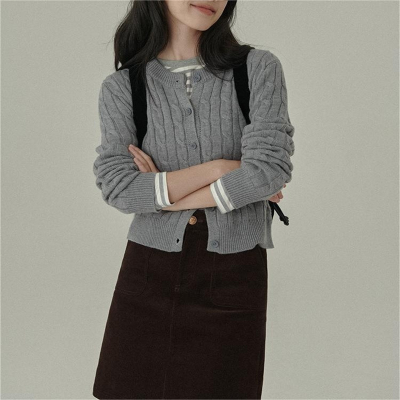HAVERICE restaurants hold the autumn atmosphere! Autumn girlfriend versatile slightly loose twist wool knitted cardigan