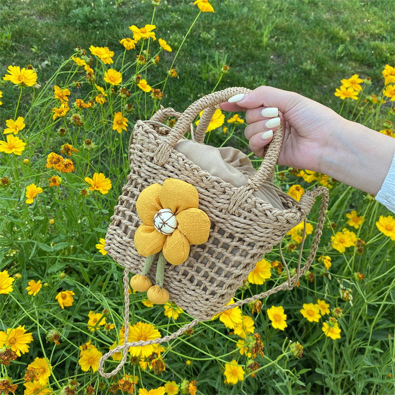 Bags 2024 New Resort Style Woven Bag Retro Beach Travel Portable One-Shoulder Cute Women’s Vegetable Basket Women’s Bag
