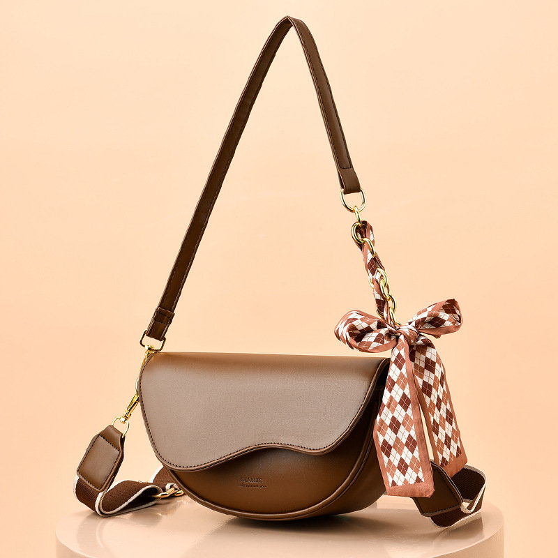 Niche Light Luxury Women's Bag 2023 Autumn and Winter New Fashionable Underarm Saddle Bag Korean Style Simple Casual Shoulder Crossbody Bag