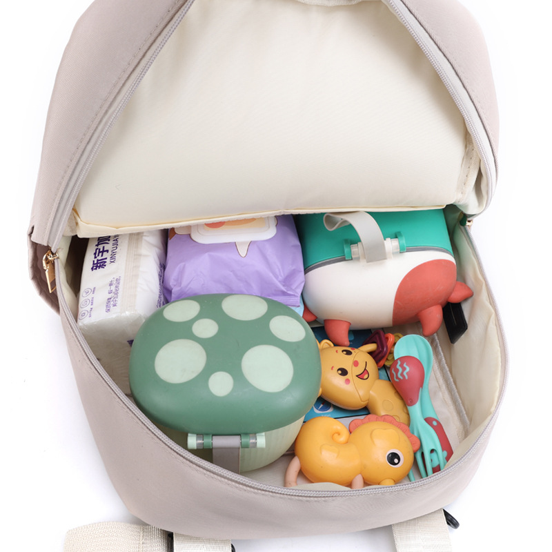 Mummy Bag Multi-functional Self-contained Diaphragm Pad New Portable Baby Car Hanging Bag Multi-functional Large Capacity Thermal Insulation Mother and Baby Bag