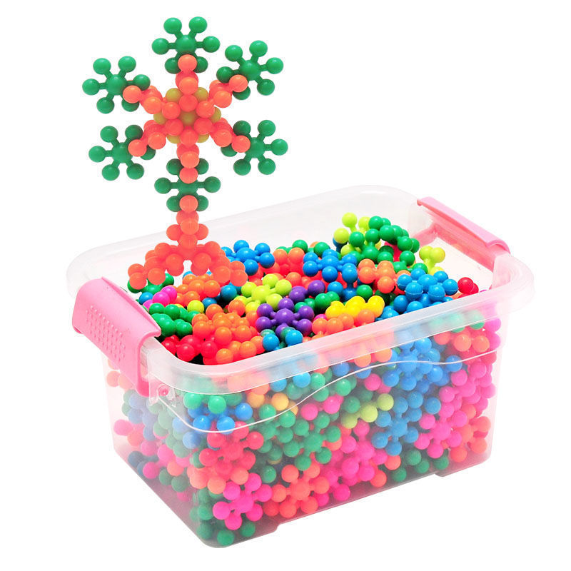 3D Three-dimensional Plum Blossom Building Blocks Rotatable Snowflake Pieces Wholesale Children's Educational Assembled Snowflake Building Blocks Table Toys
