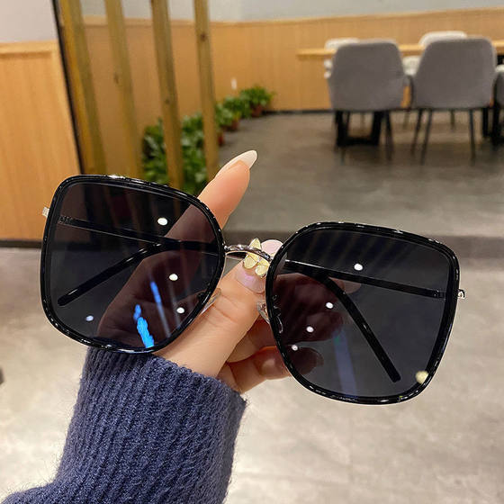 Sunglasses Women's Summer 2025 New Fashion Retro High-end Sunglasses Anti-ultraviolet Big Face Slimming Hair
