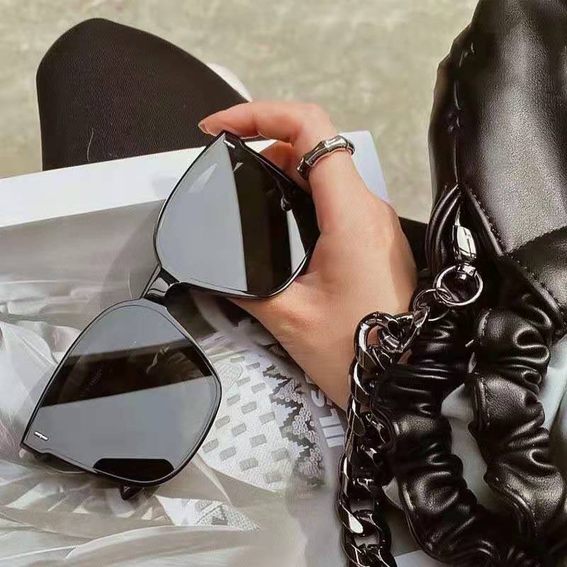 Women's sunglasses HD 2024 new women's fashion sun protection slimming women's frame glasses finished men's sunglasses