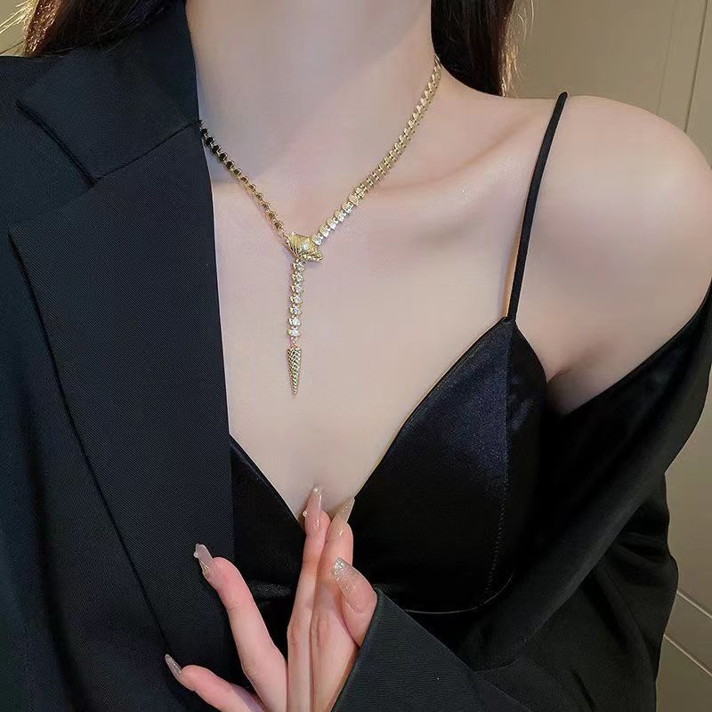 狂飆大嫂同款蛇形項鍊女復古高級性感鎖骨鏈輕奢氣質蛇骨鏈頸鏈潮