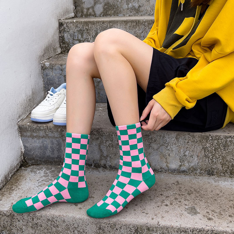 Small Zanthoxylum bungeanum Autumn and Winter New Style Women's Socks Fashion Trendy Chessboard Medium Socks Simple Japanese and Korean Plaid Trendy Socks