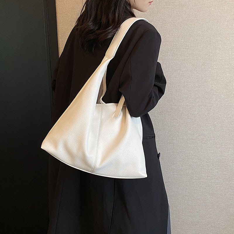 Retro high-end women's bag, new soft-sided simple tote bag, large capacity shoulder armpit bag