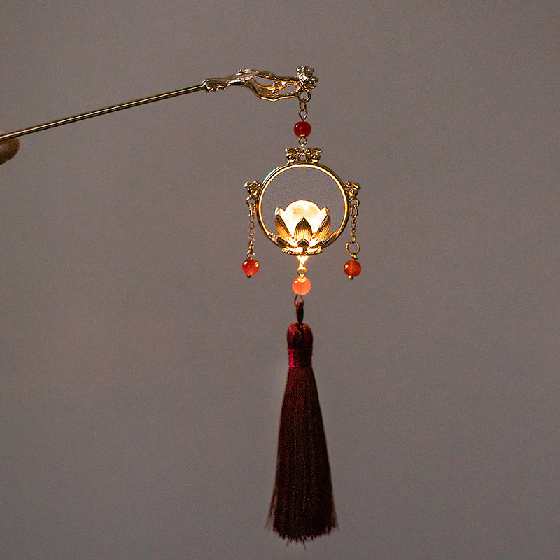 Top-grade hair accessories with tassels, lantern style, flowing fringe hairpins, retro-style courtly and ethereal hair decorations, newly released hairpins and hair accessories.