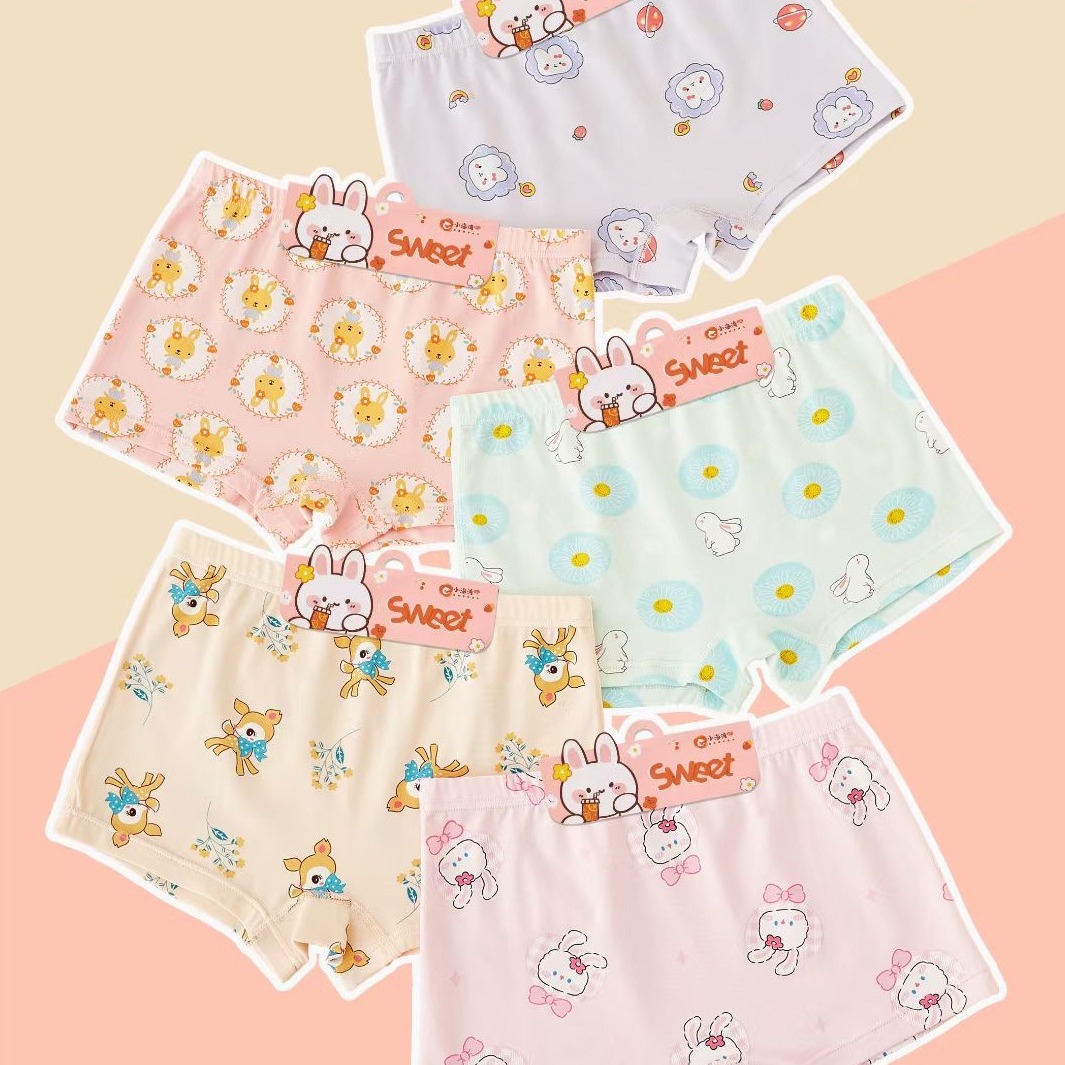 Children's Underwear Girls' Cotton Boxers Boneless Cartoon Comfortable Breathable Boxers Small, Medium and Large Girls' Underwear