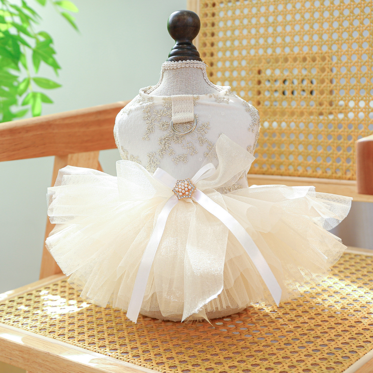 PETCIRCLE Pet Circle Dog Cat Costume Tutu Veil Dress Chest Back High-end Dress Dress Wedding Dress Collection